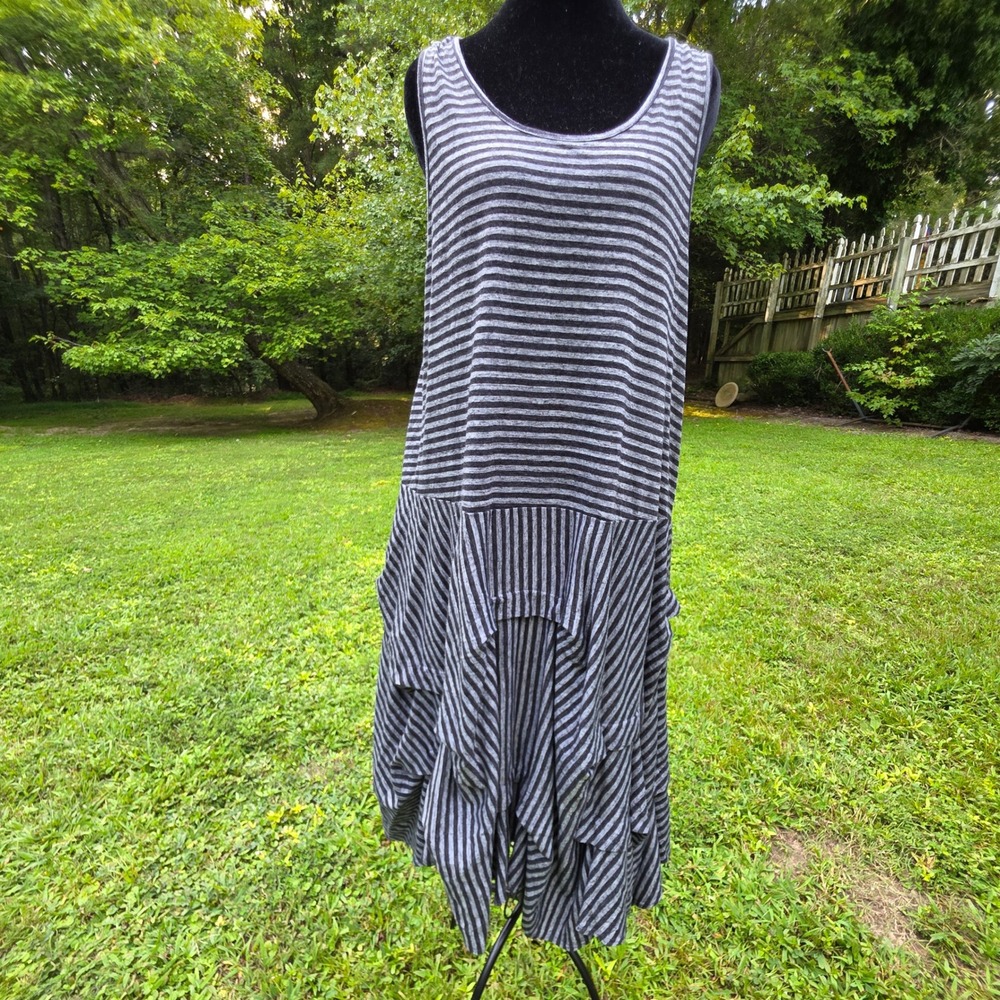 Comfy USA Grey Striped Midi Dress Womens M Sleeveless Ruffle Hem Lagenlook